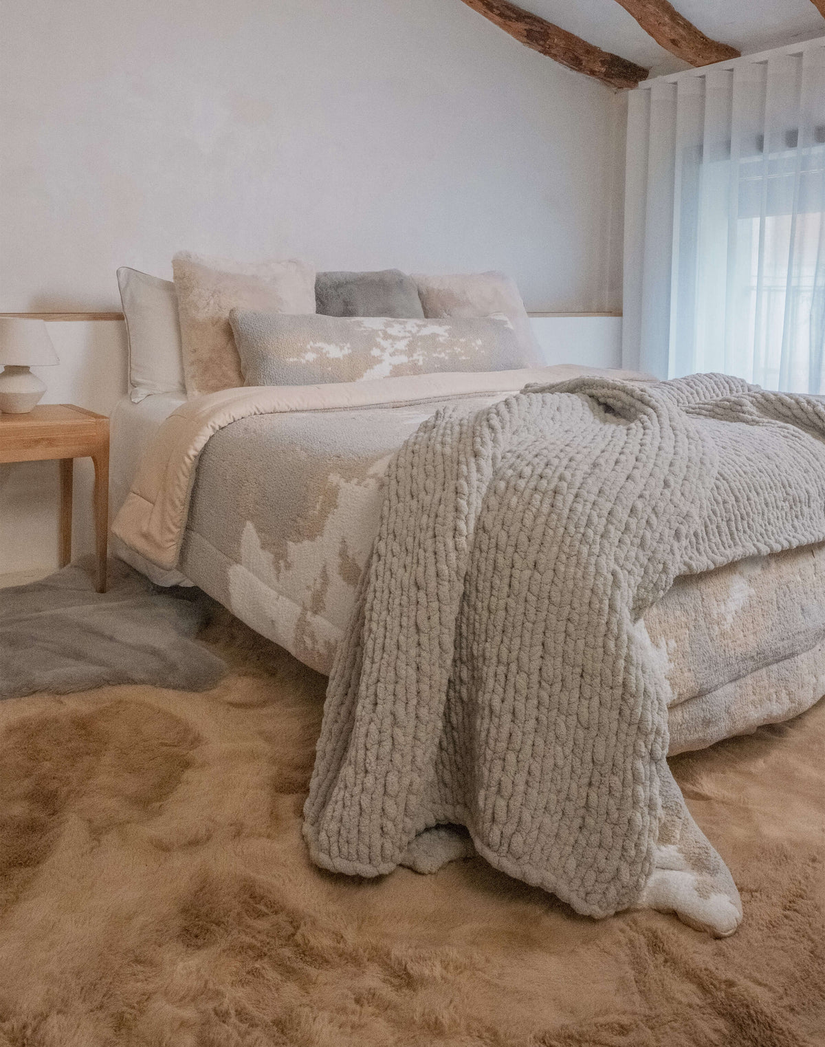 Snug Chunky Knit Throw