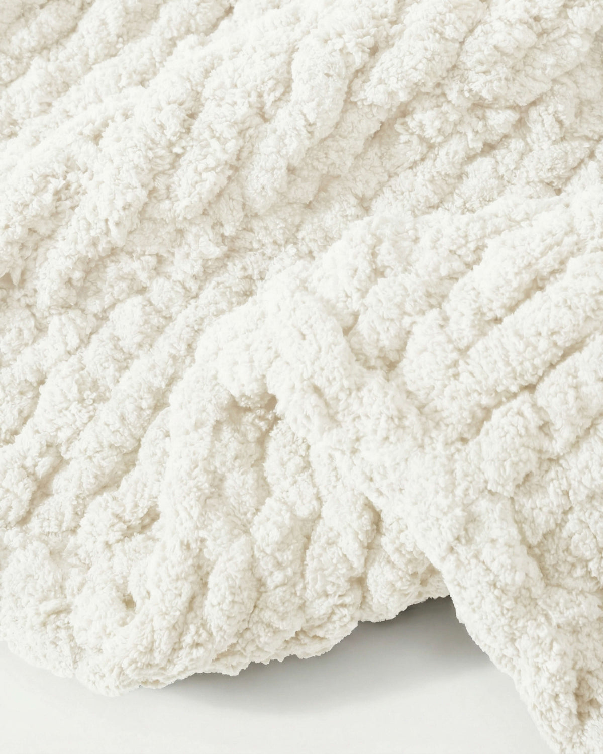 Snug Chunky Knit Throw