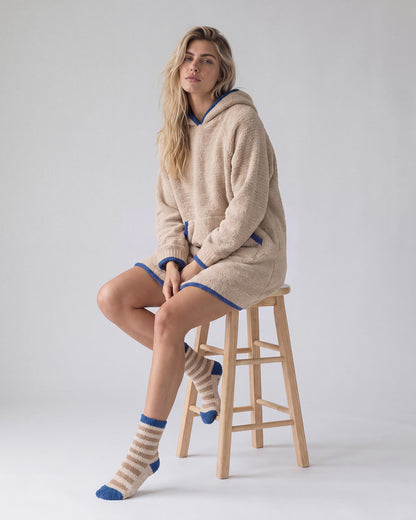 Snug Blanket Hoodie with Piping + Socks Bundle